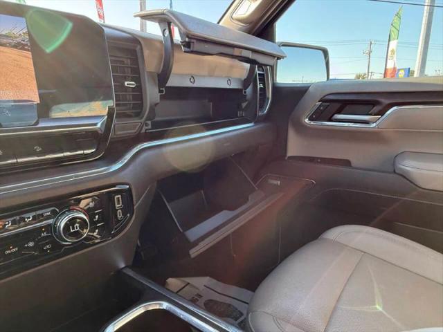 2023 GMC Sierra 1500 4WD Crew Cab Short Box SLT