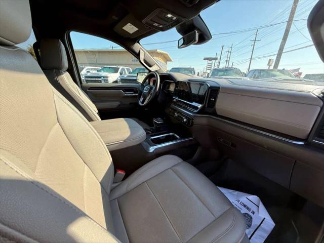 2023 GMC Sierra 1500 4WD Crew Cab Short Box SLT