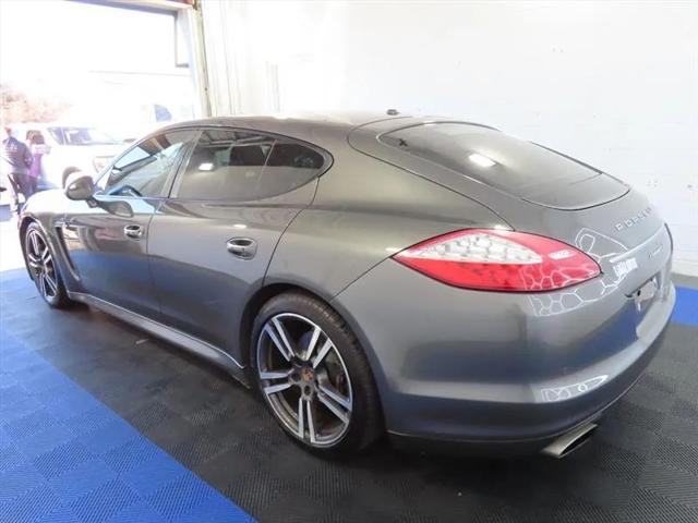 2013 Porsche Panamera 4