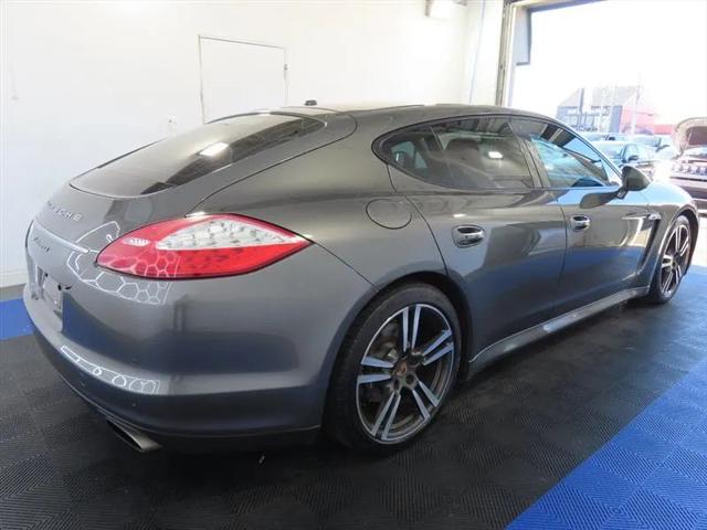 2013 Porsche Panamera 4