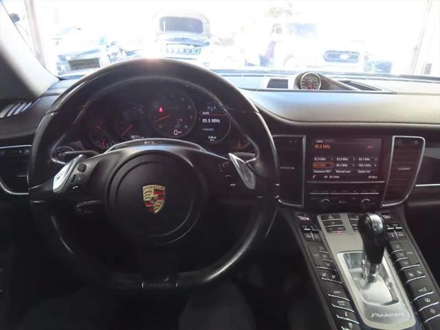 2013 Porsche Panamera 4
