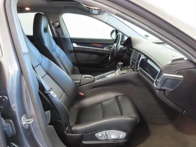2013 Porsche Panamera 4