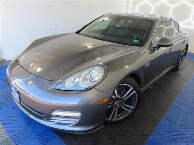 2013 Porsche Panamera 4