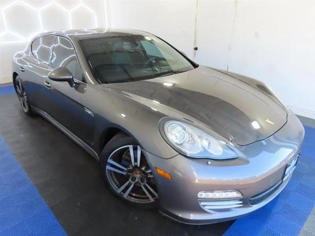 2013 Porsche Panamera 4