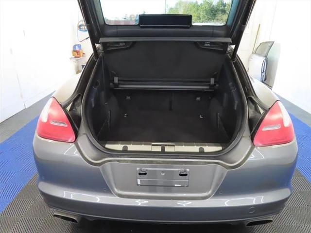 2013 Porsche Panamera 4