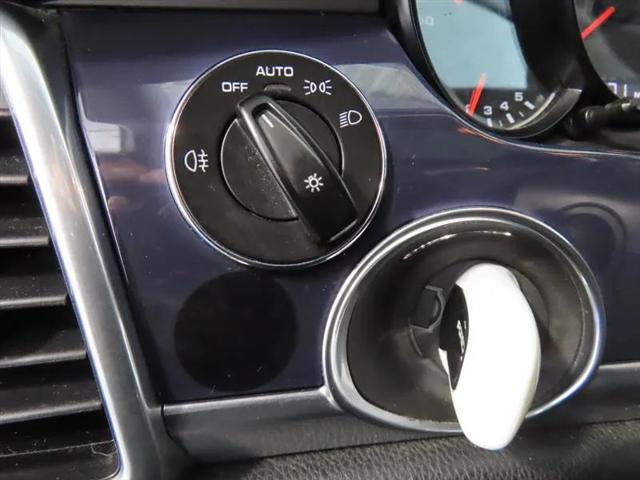 2013 Porsche Panamera 4
