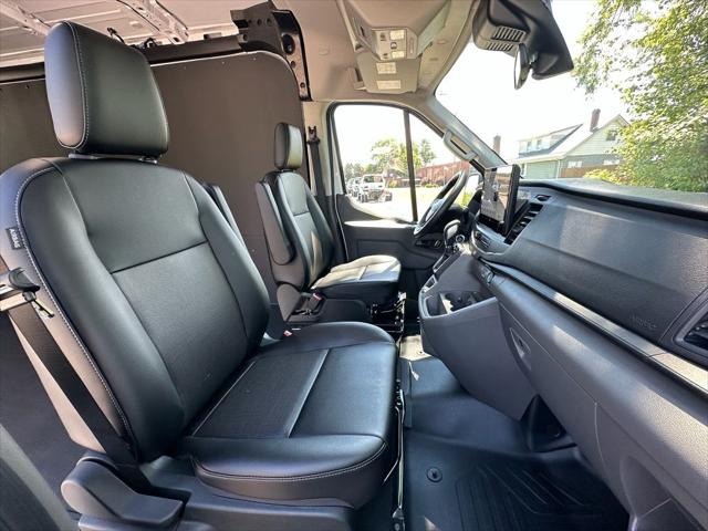 2026 Ford Transit Cargo Van Base