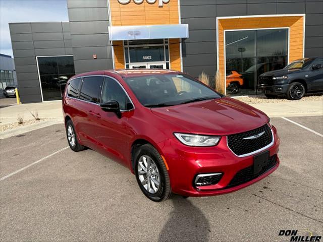 2026 Chrysler Pacifica Select AWD for sale in Madison, WI