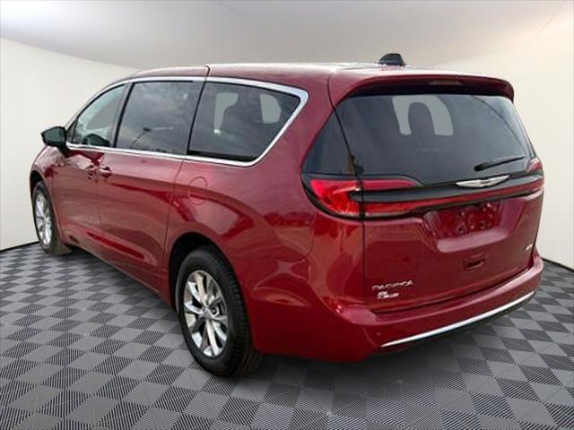 2026 Chrysler Pacifica Select AWD