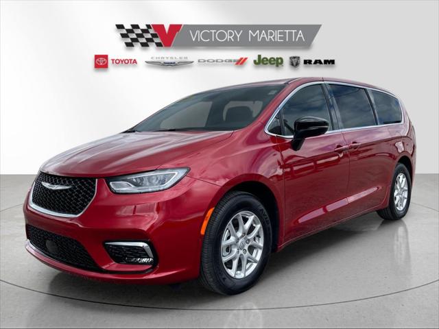 2026 Chrysler Pacifica Select for sale in Marietta, OH