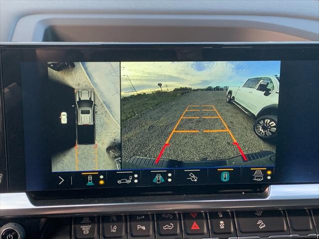 2026 GMC Sierra 2500HD Crew Cab, Standard Bed, SLT, 4WD