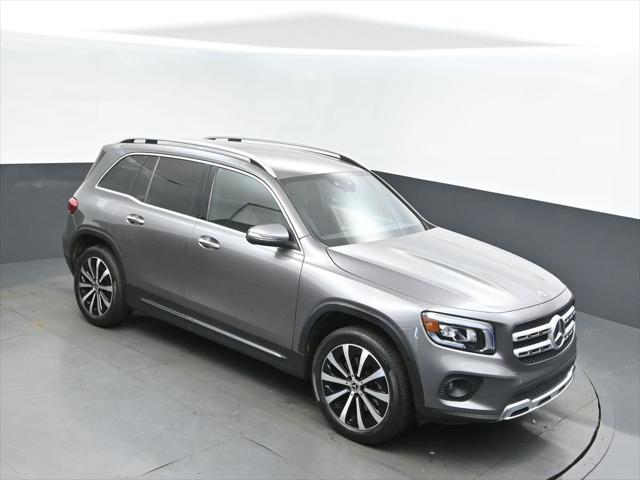 2022 Mercedes-Benz GLB's photo