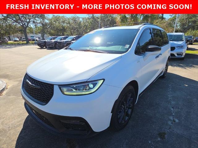 2021 Chrysler Pacifica Touring L