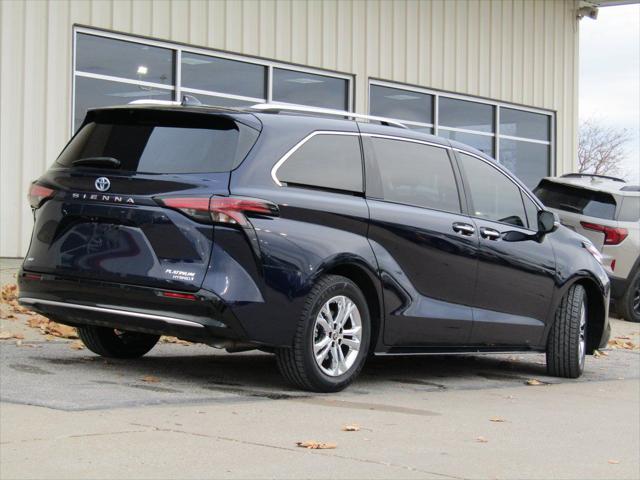 2023 Toyota Sienna Platinum