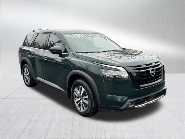 2022 Nissan Pathfinder SL 4WD
