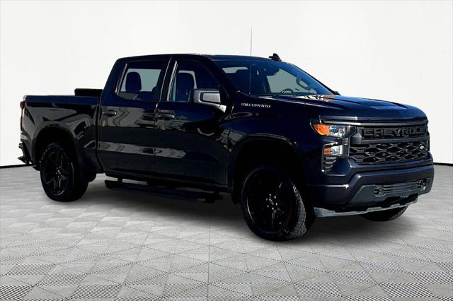 2022 Chevrolet Silverado 1500 4WD Crew Cab Short Bed Custom 2022 Chevrolet Silverado 1500 4WD Crew Cab Short Bed Custom