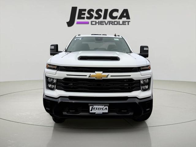 2024 Chevrolet Silverado 2500HD 4WD Crew Cab Standard Bed Custom