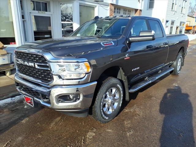 2022 RAM 3500 Big Horn Crew Cab 4x4 8 Box