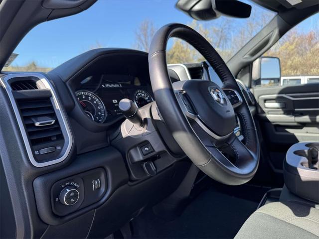 2024 RAM 2500 Big Horn Crew Cab 4x4 64 Box 2024 RAM 2500 Big Horn Crew Cab 4x4 64 Box