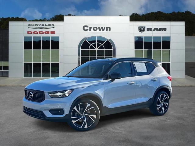 2021 Volvo XC40 T5 R-Design 2021 Volvo XC40 T5 R-Design