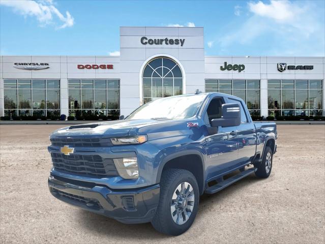 2025 Chevrolet Silverado 2500HD 4WD Crew Cab Standard Bed Custom