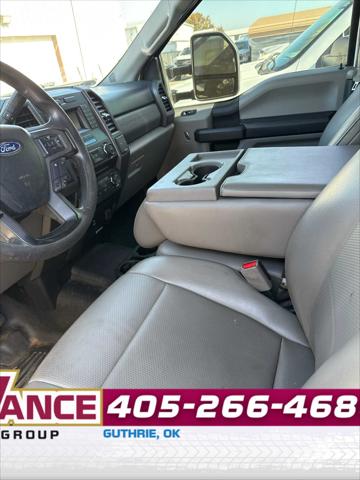 2017 Ford F-350 Chassis XL 2017 Ford F-350 Chassis XL