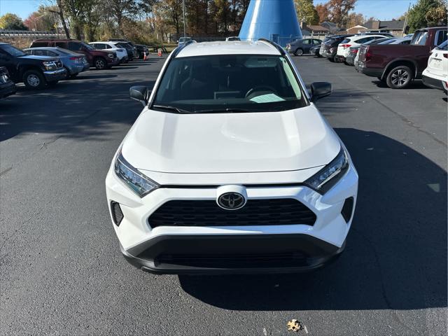 2021 Toyota RAV4 LE 2021 Toyota RAV4 LE