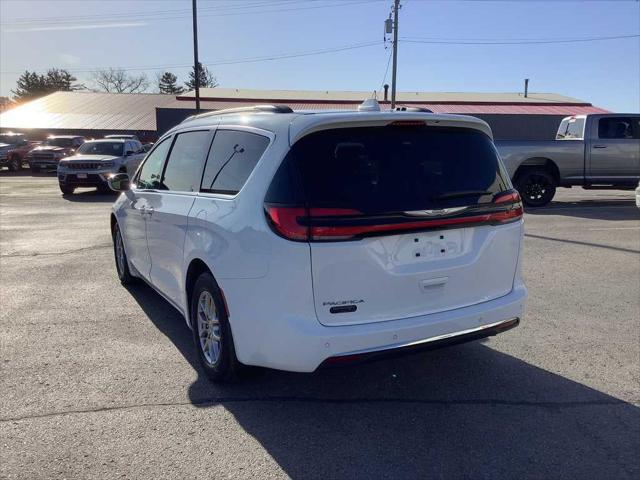 2021 Chrysler Pacifica Touring 2021 Chrysler Pacifica Touring