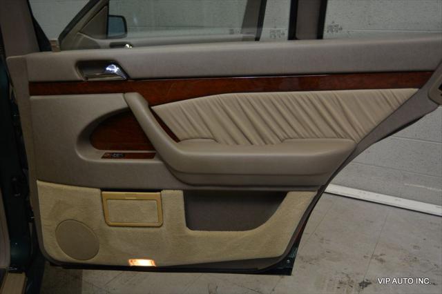 1998 Mercedes-Benz S 320 S320 4dr Sedan 3.2L LWB