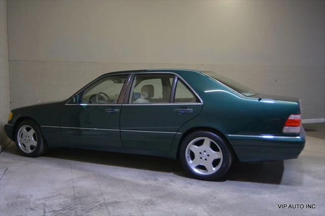 1998 Mercedes-Benz S 320 S320 4dr Sedan 3.2L LWB