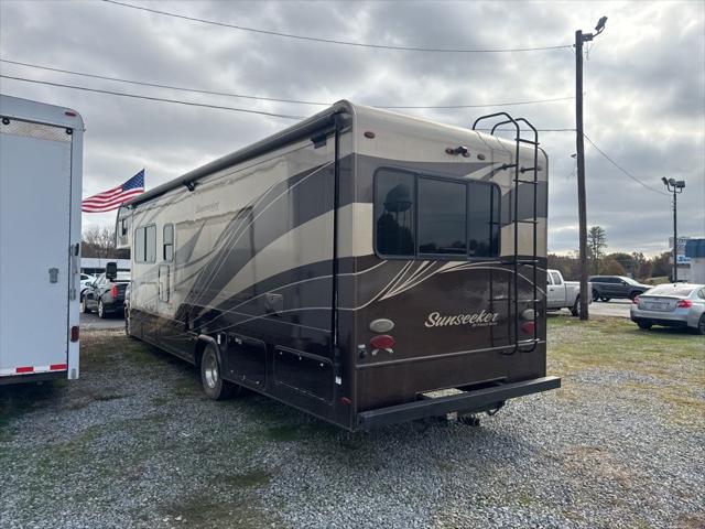 2017 Ford E-450 Cutaway 3050S