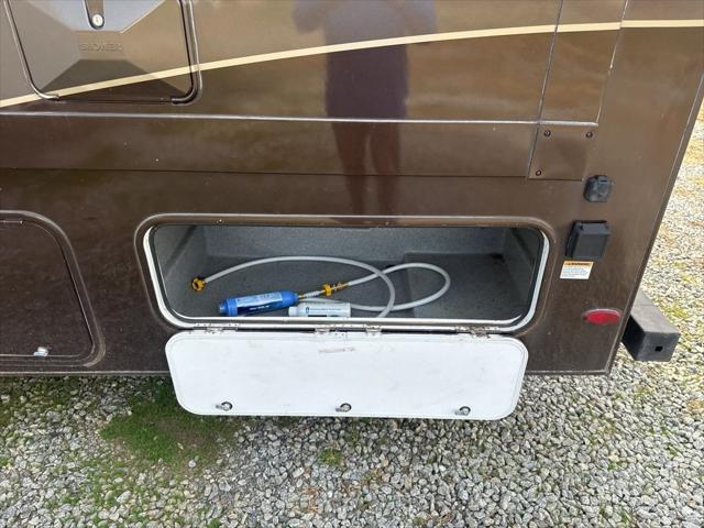 2017 Ford E-450 Cutaway 3050S