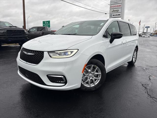 2026 Chrysler Pacifica Select for sale in Branson, MO