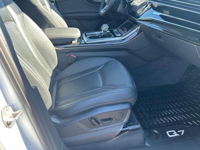 2025 Audi Q7 Premium 45 TFSI quattro Tiptronic