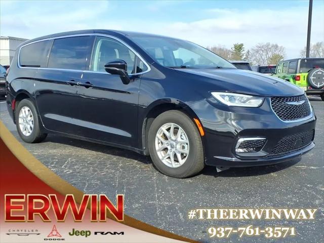 2024 Chrysler Pacifica Touring L for sale in Troy, OH
