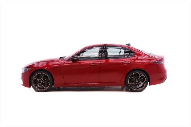 2025 Alfa Romeo Giulia GIULIA INTENSA RWD