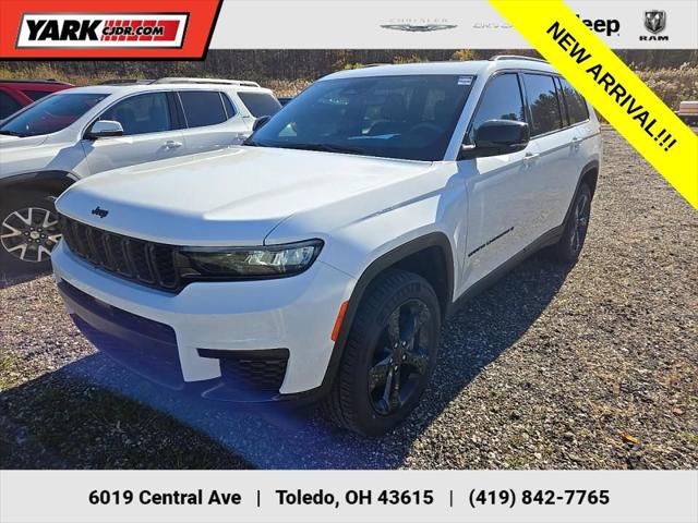 2023 Jeep Grand Cherokee L Altitude 4x4
