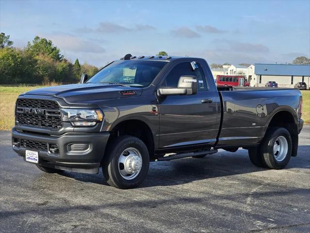 2024 RAM 3500 Tradesman Regular Cab 4x4 8 Box
