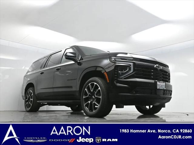 2025 Chevrolet Suburban 4WD RST