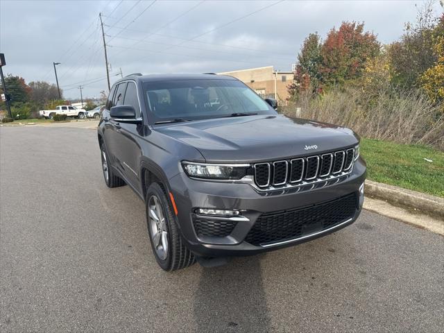 2022 Jeep Grand Cherokee Limited 4x4 2022 Jeep Grand Cherokee Limited 4x4