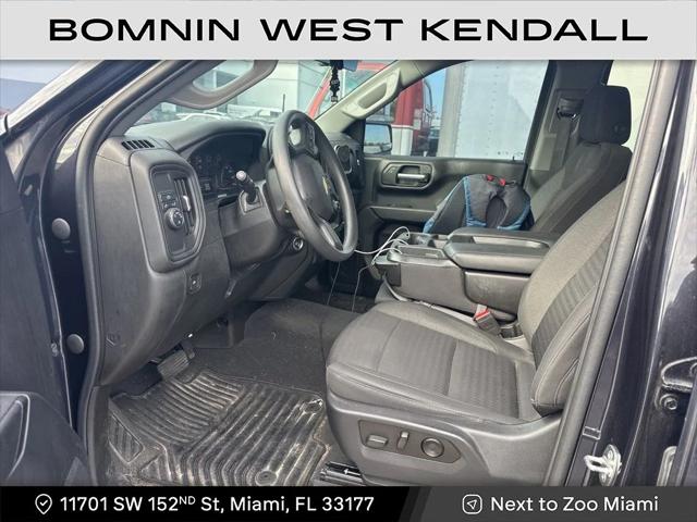 2022 Chevrolet Silverado 1500 2WD Crew Cab Short Bed Custom