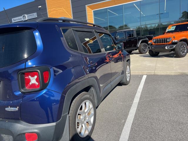 2018 Jeep Renegade Latitude FWD 2018 Jeep Renegade Latitude FWD
