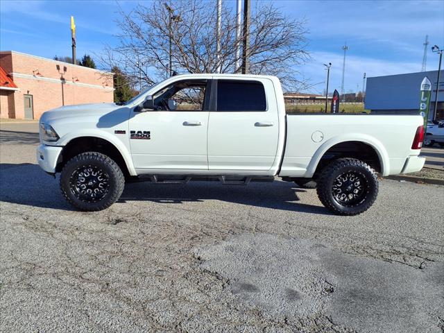 2017 RAM 2500 Laramie Crew Cab 4x4 64 Box 2017 RAM 2500 Laramie Crew Cab 4x4 64 Box