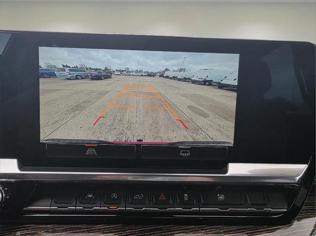 2022 GMC Sierra 1500 4WD Crew Cab Short Box Elevation 2022 GMC Sierra 1500 4WD Crew Cab Short Box Elevation