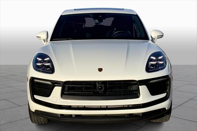 2023 Porsche Macan T