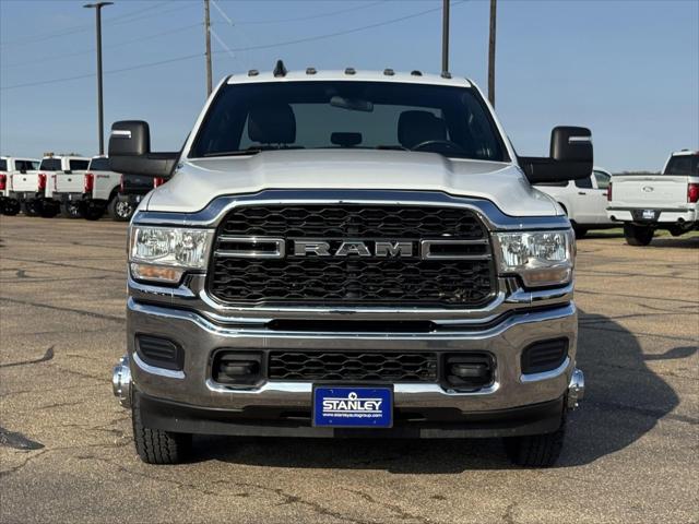 2024 RAM 3500 Tradesman Crew Cab 4x4 8 Box 2024 RAM 3500 Tradesman Crew Cab 4x4 8 Box