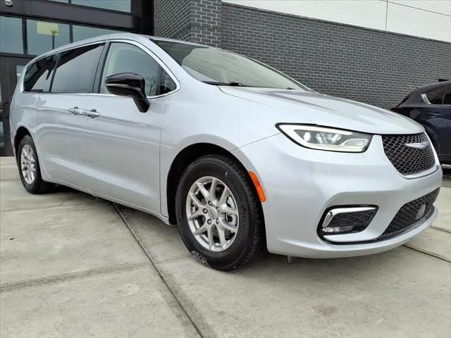 2024 Chrysler Pacifica Touring L for sale in Dayton, OH