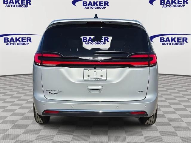 2026 Chrysler Pacifica Select AWD