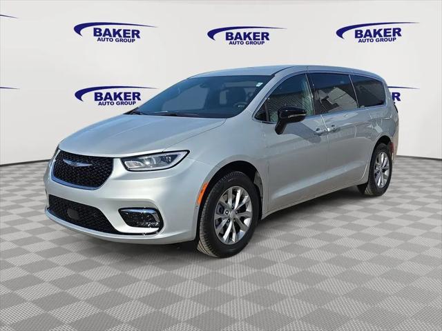 2026 Chrysler Pacifica Select AWD