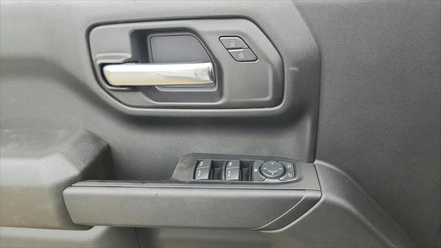 2026 Chevrolet Silverado 1500 2WD Crew Cab Short Bed Custom